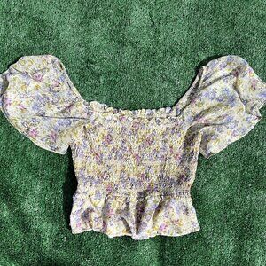 ASTR The Label - Pastel Floral Short Sleeve Ruched Bodice Blouse Women's Size M